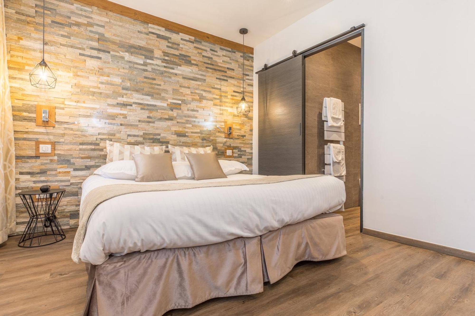 Hotel Des Princes, Chambery Centre Zewnętrze zdjęcie
