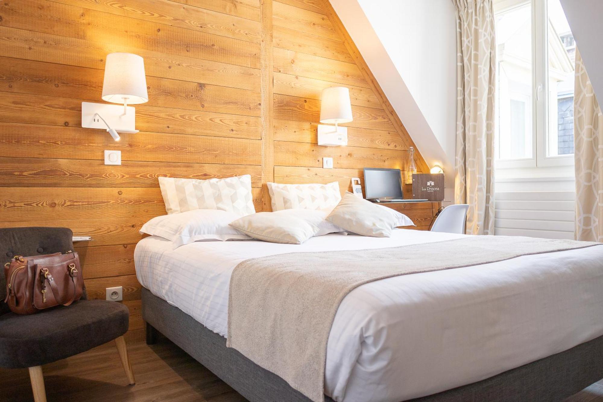 Hotel Des Princes, Chambery Centre Zewnętrze zdjęcie