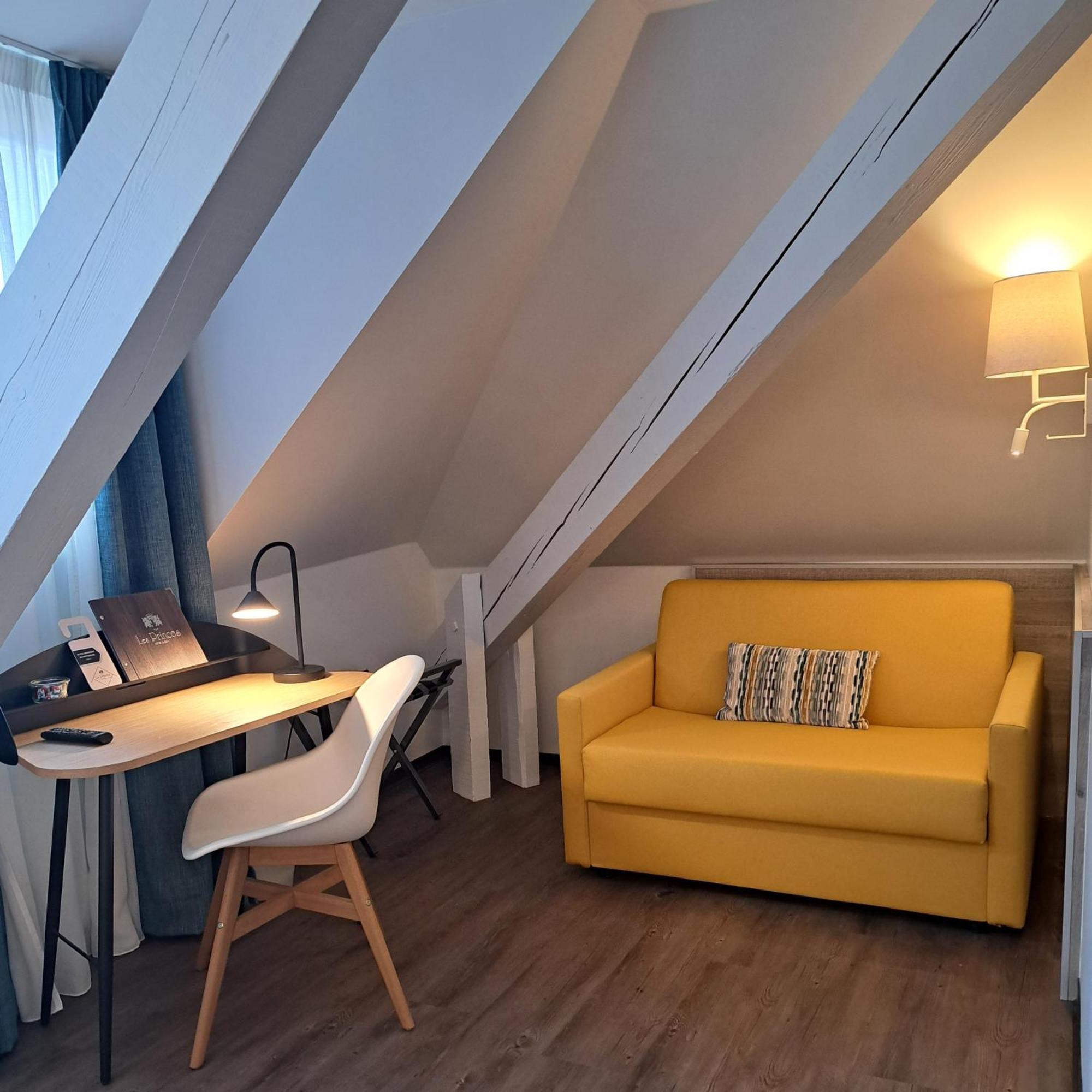 Hotel Des Princes, Chambery Centre Zewnętrze zdjęcie