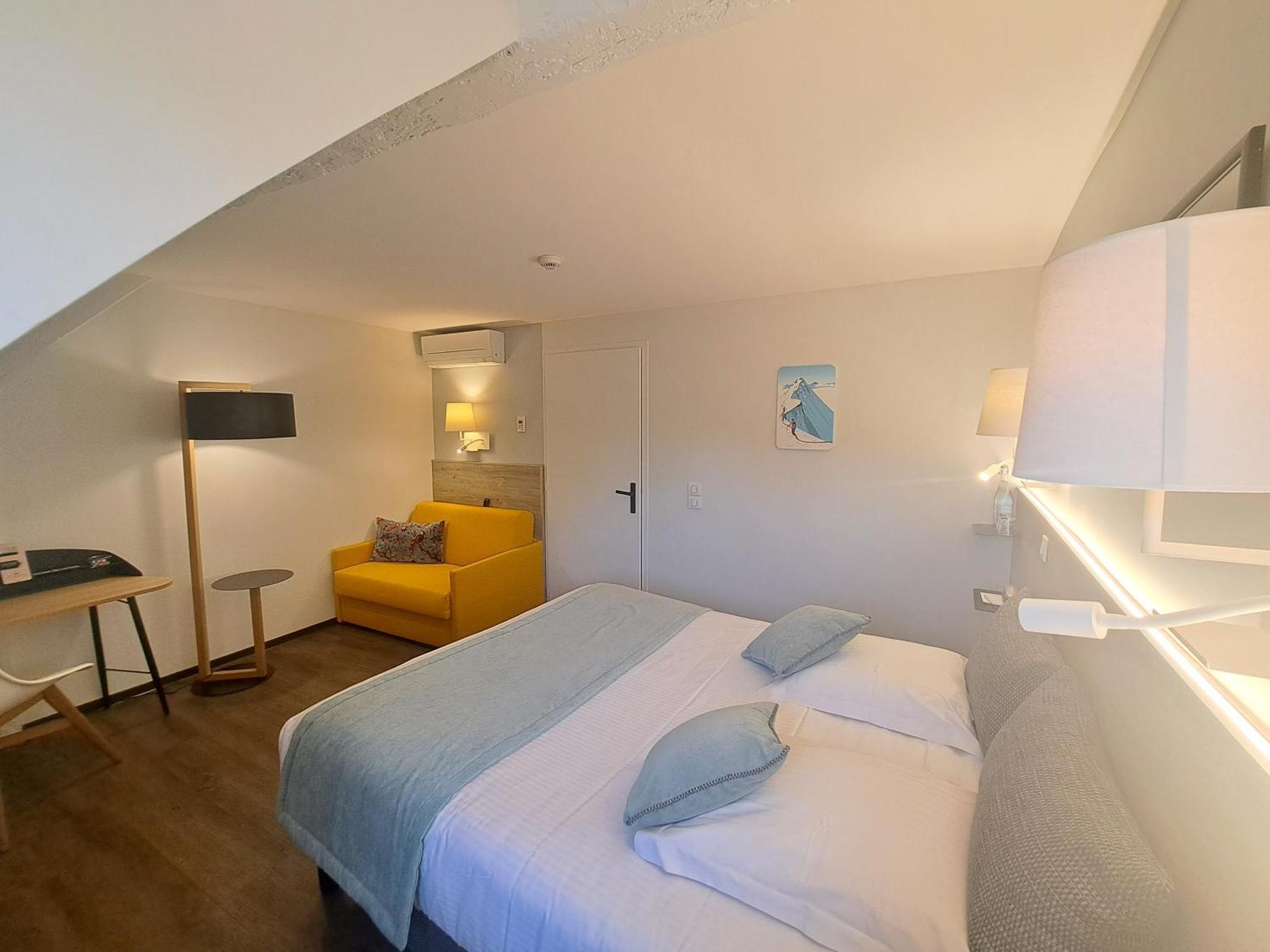 Hotel Des Princes, Chambery Centre Zewnętrze zdjęcie