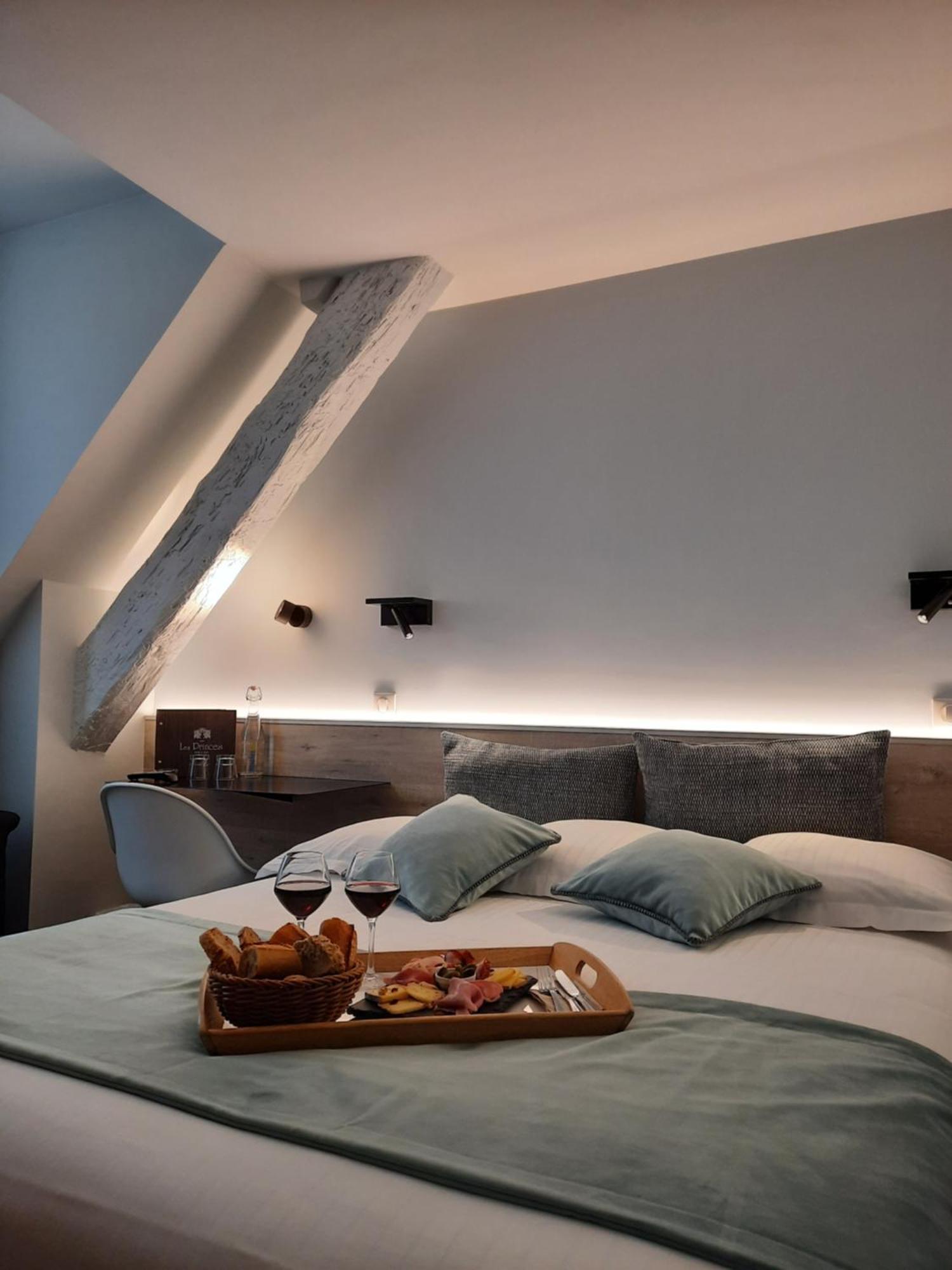 Hotel Des Princes, Chambery Centre Zewnętrze zdjęcie