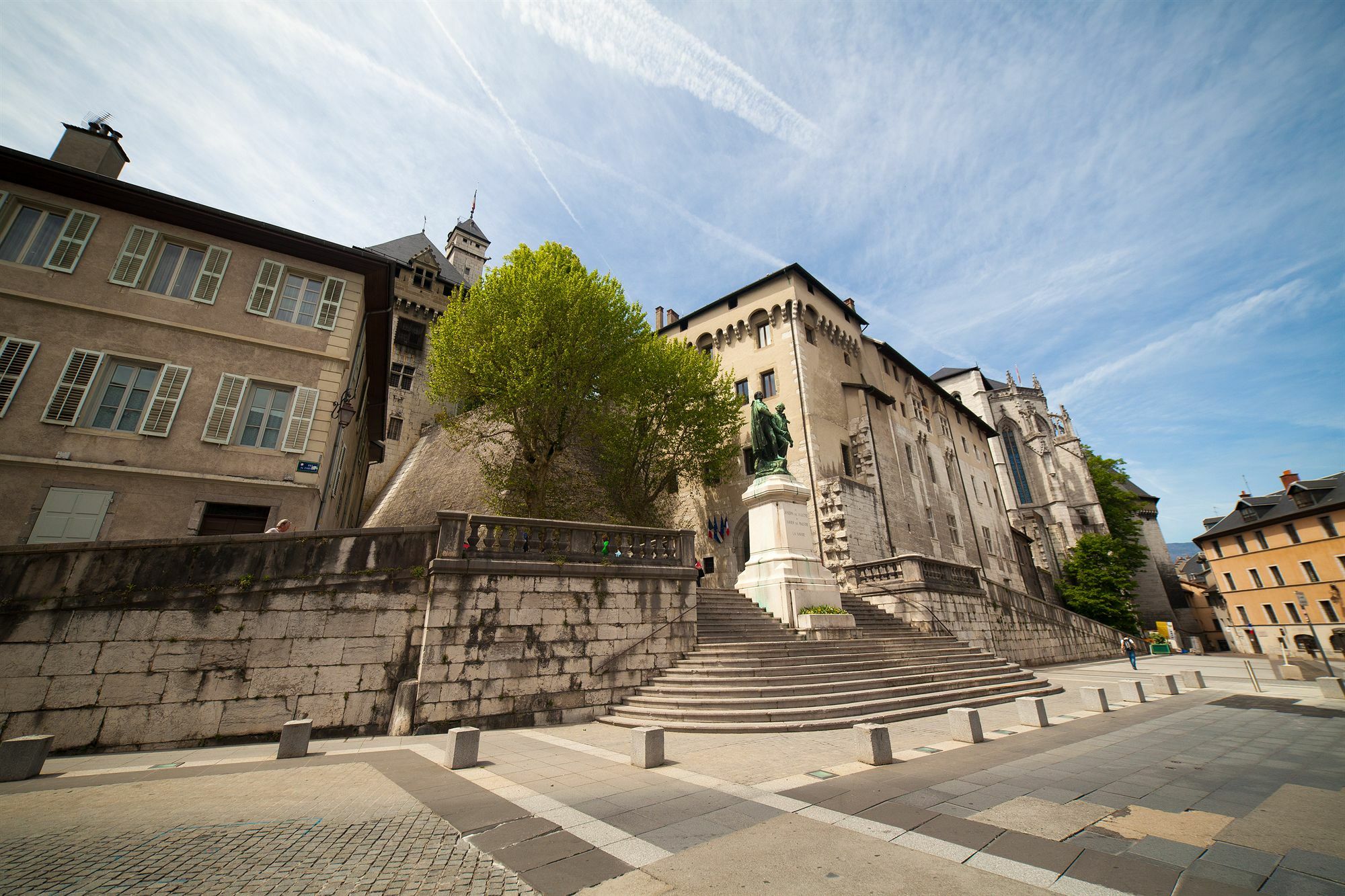 Hotel Des Princes, Chambery Centre Zewnętrze zdjęcie